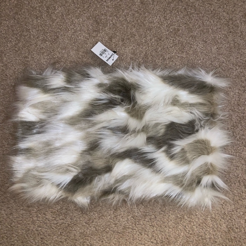 NWT EXPRESS Faux Fur Cowl Scarf